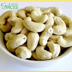  CASHEW NUTS